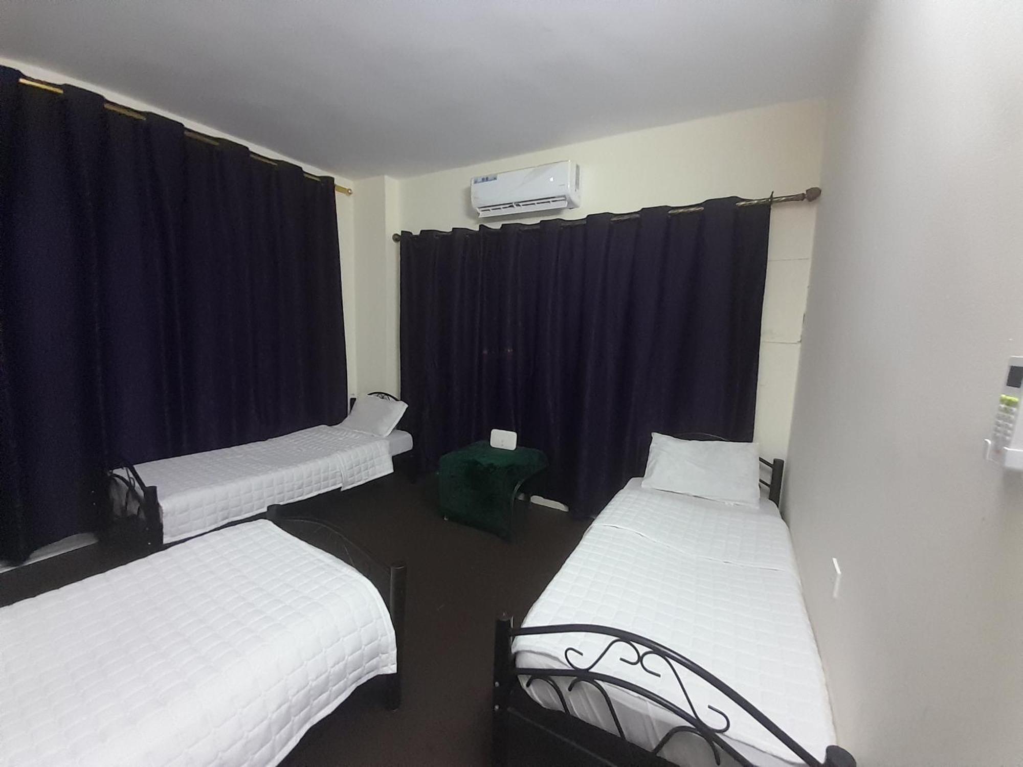 Pizza Street Hostel Aqaba Luaran gambar